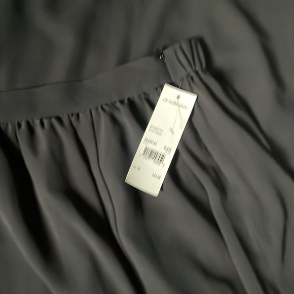 Skirts - Picture 4 of 4